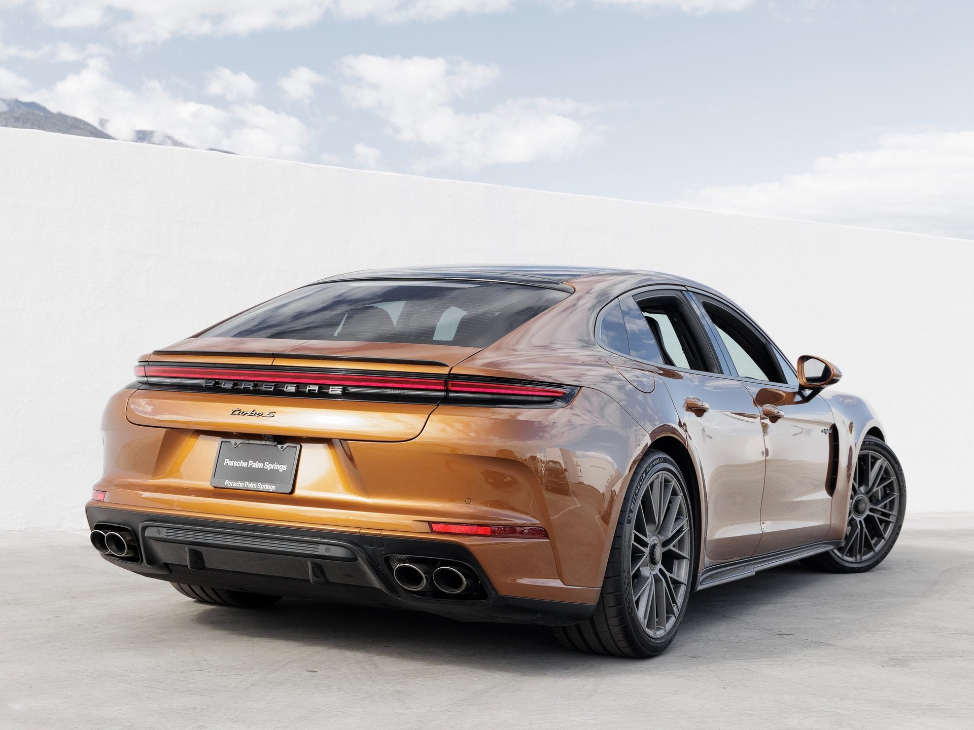 2025 Porsche Panamera E-Hybrid Turbo S