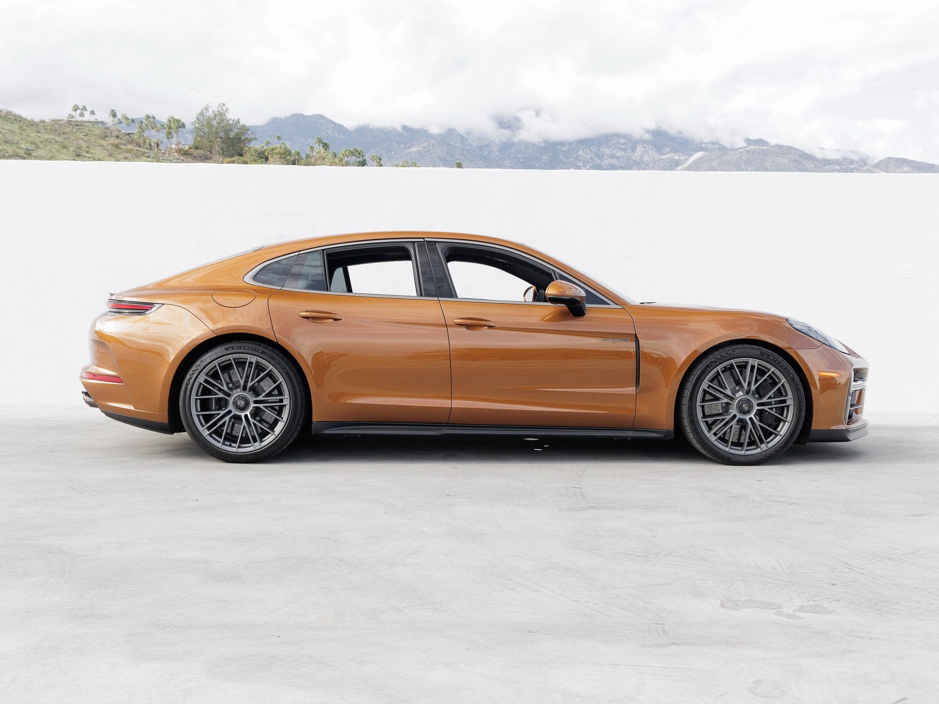 2025 Porsche Panamera E-Hybrid Turbo S