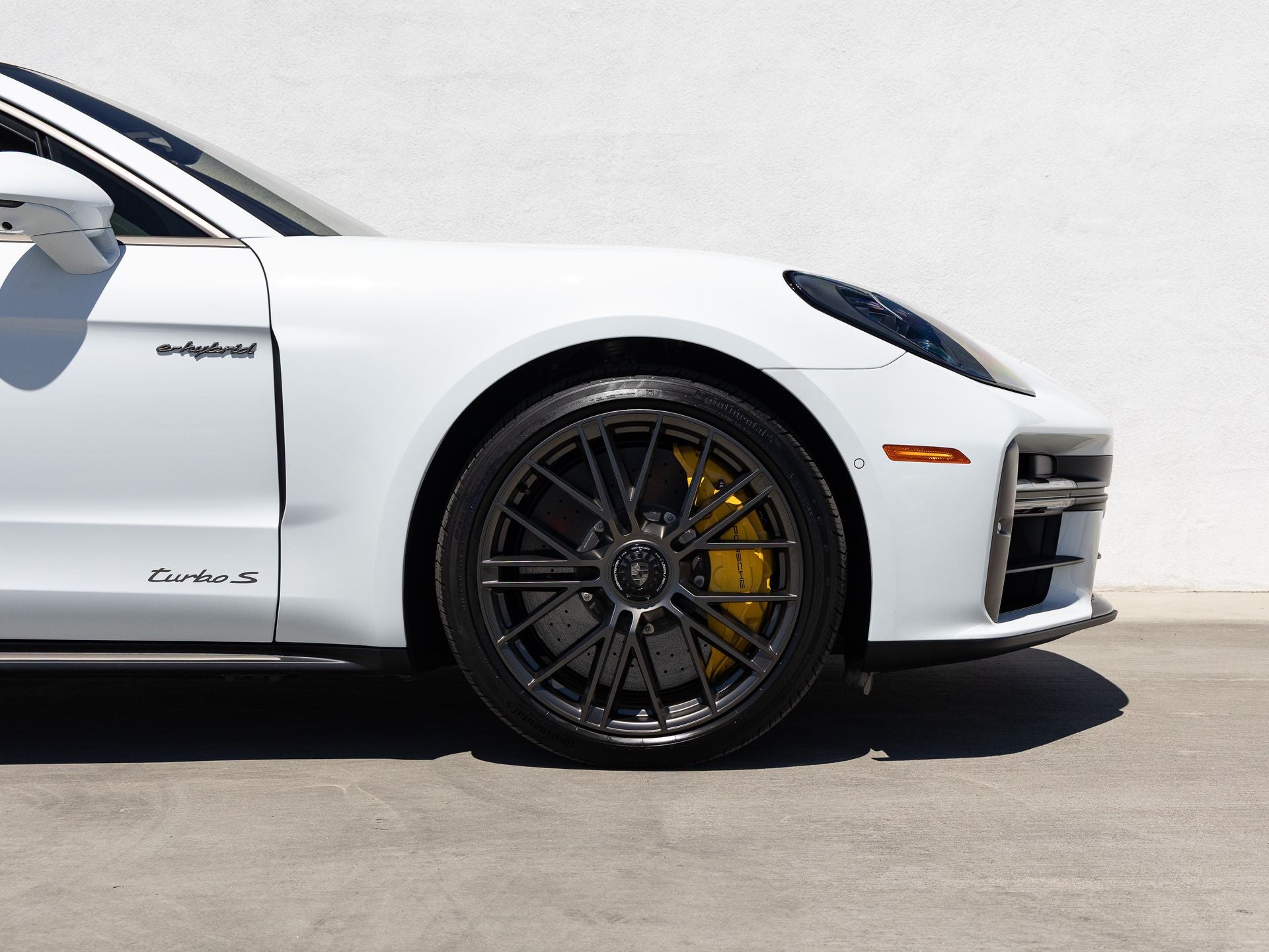 2026 Porsche Panamera Turbo S E-Hybrid