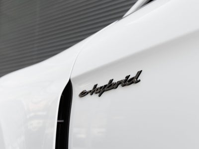 2026 Porsche Panamera Turbo S E-Hybrid