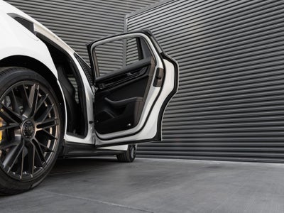 2026 Porsche Panamera Turbo S E-Hybrid