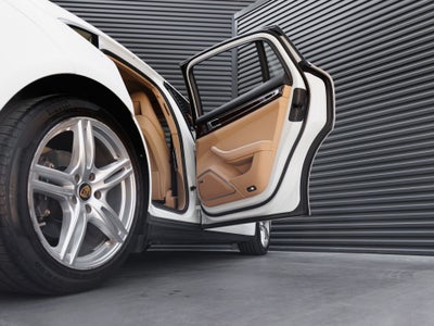 2023 Porsche Panamera Panamera Platinum Edition
