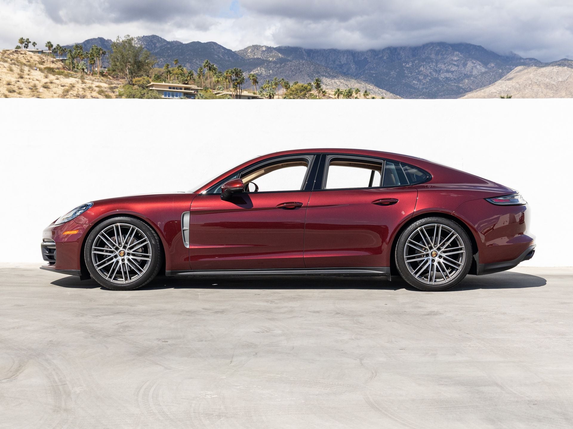 2023 Porsche Panamera Platinum Edition