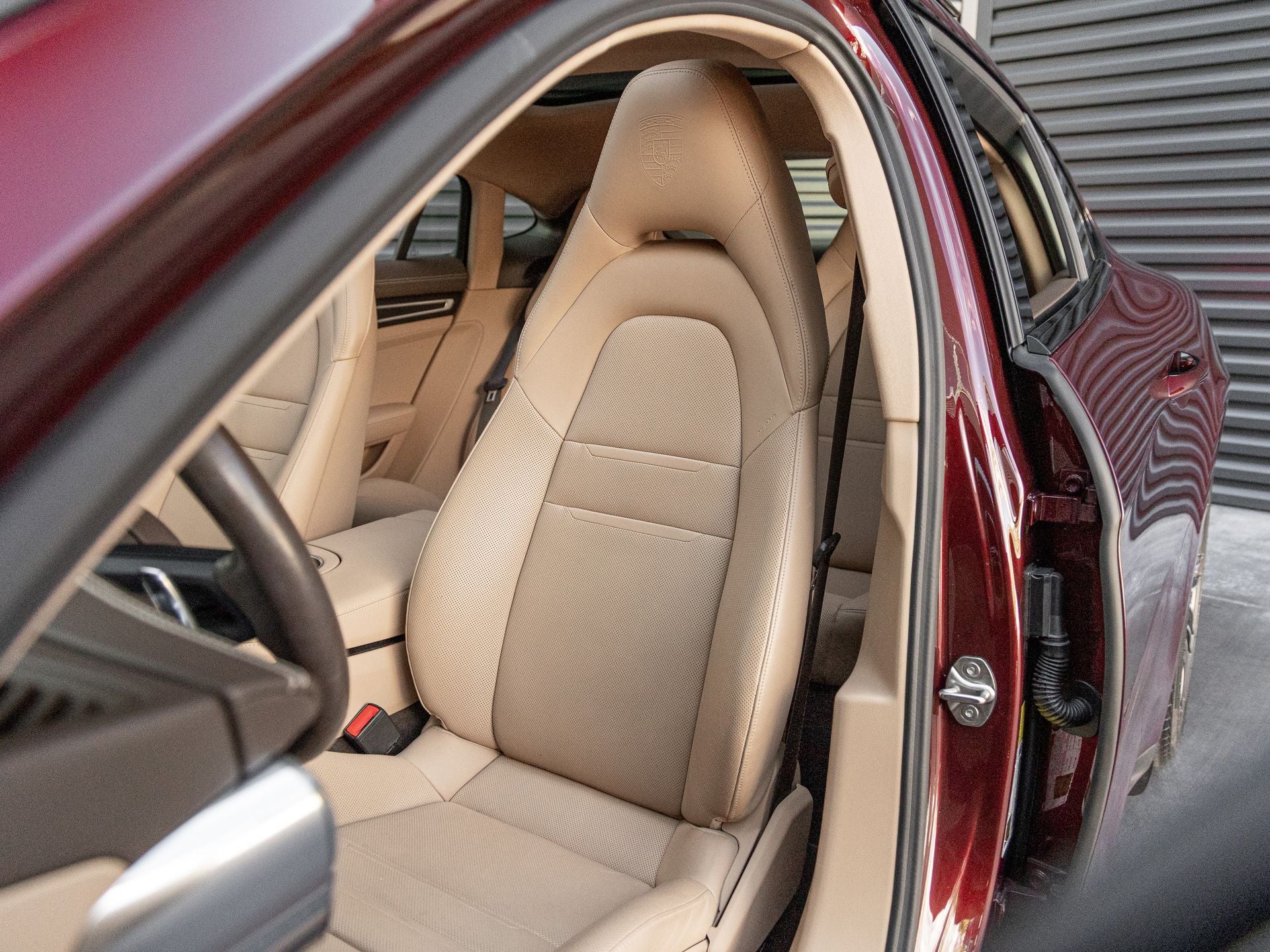 2023 Porsche Panamera Platinum Edition