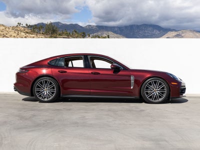 2023 Porsche Panamera Platinum Edition