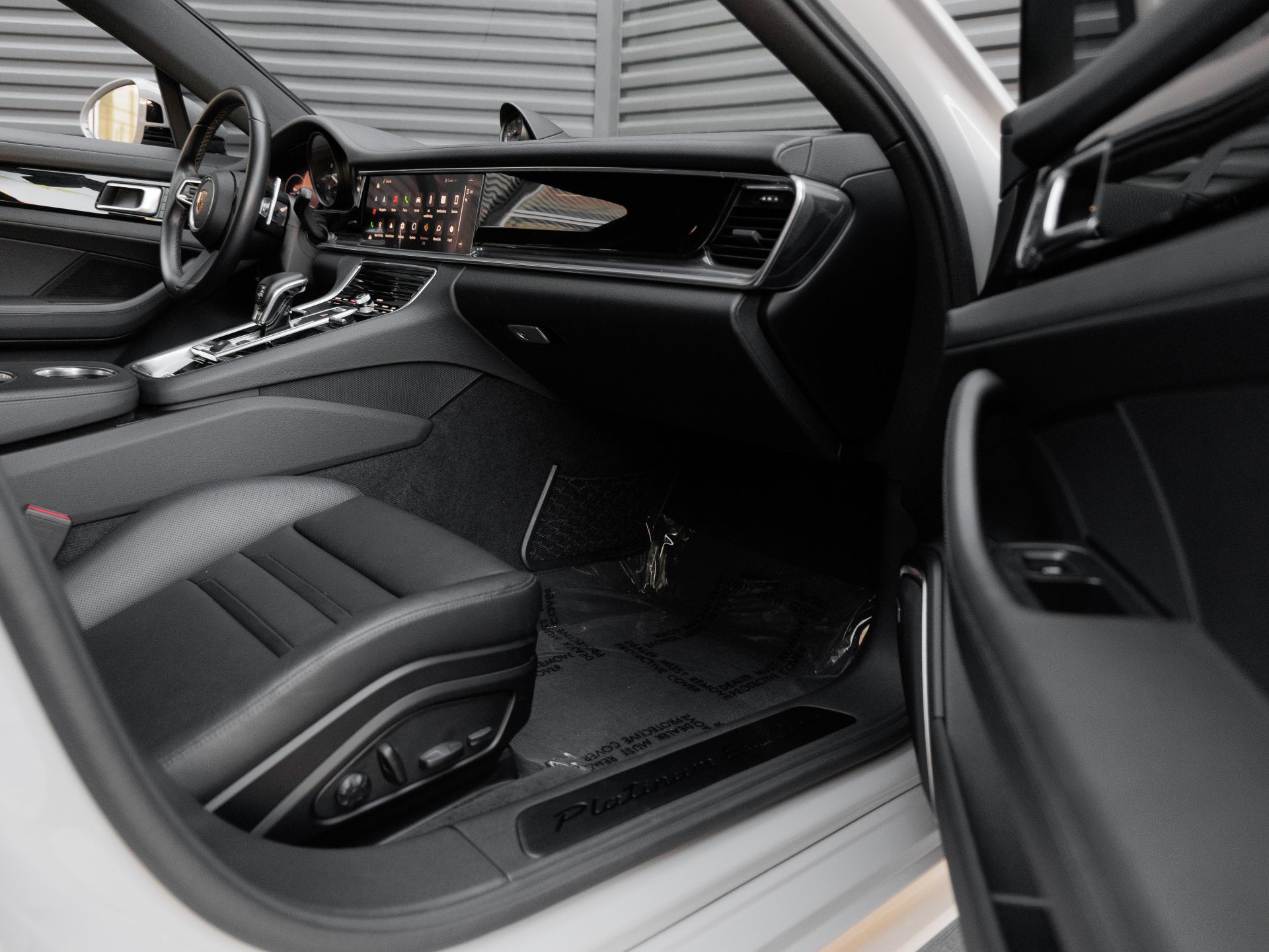 2023 Porsche Panamera Panamera Platinum Edition