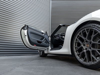 2026 Porsche 911 Carrera Cabriolet