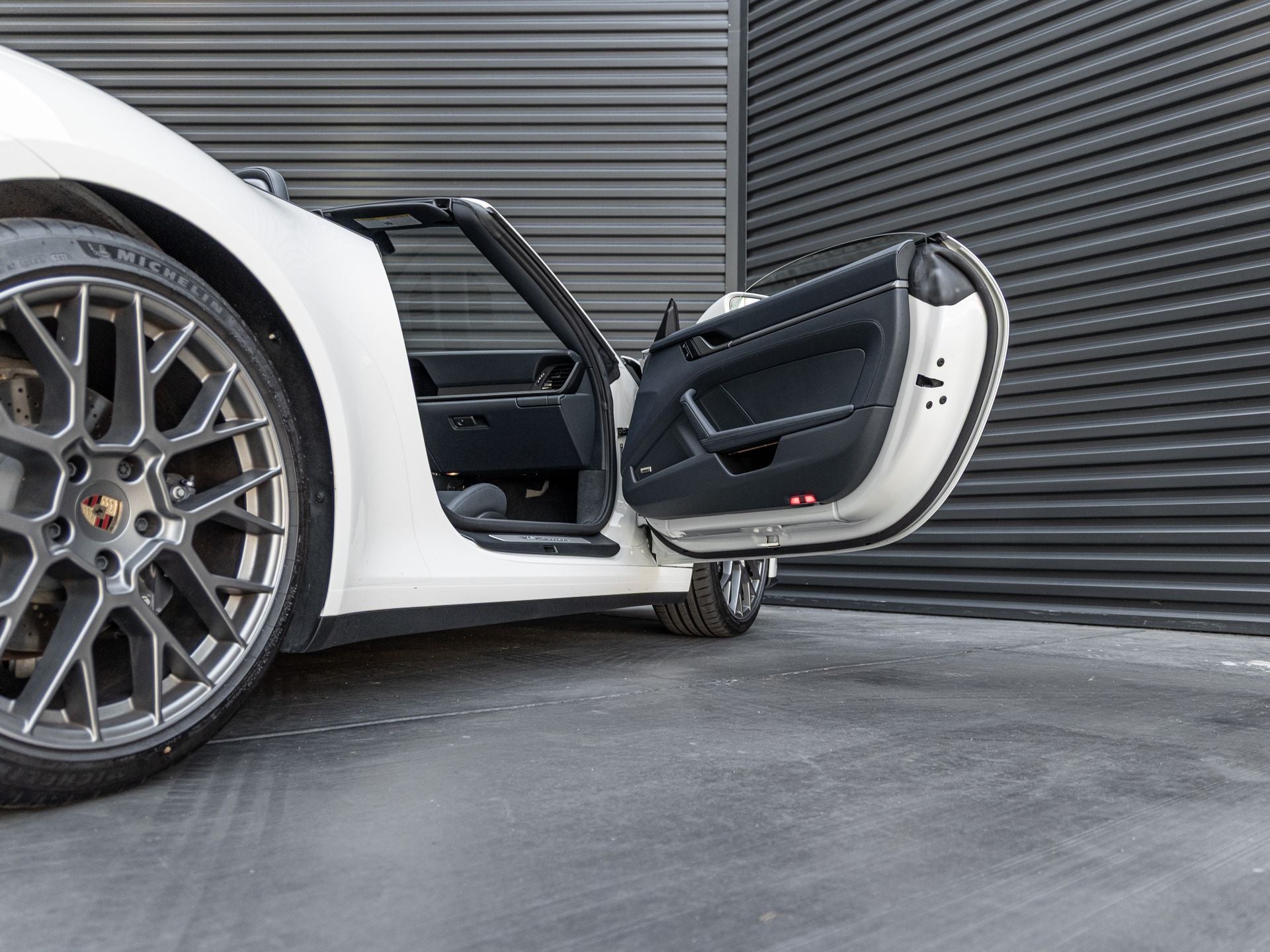 2026 Porsche 911 Carrera Cabriolet