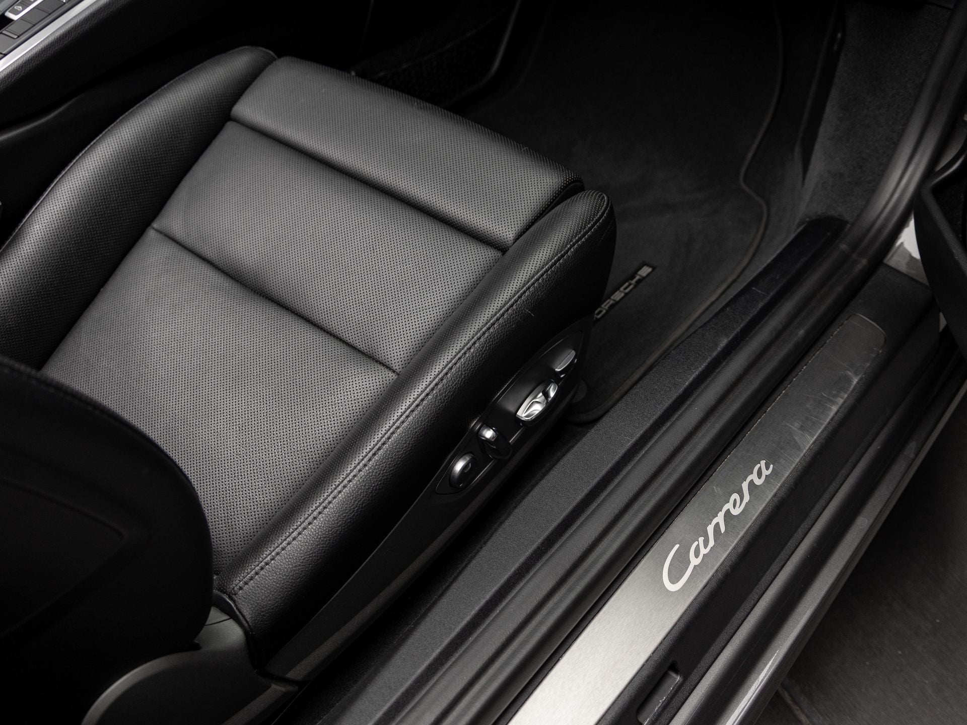 2018 Porsche 911 Carrera Cabriolet