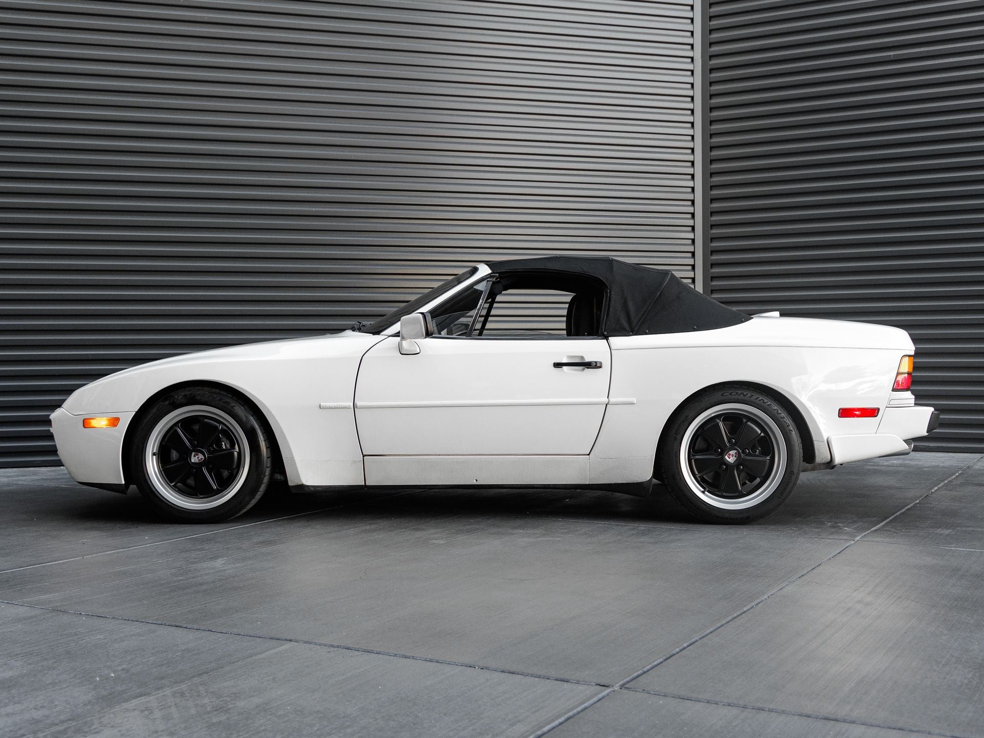 1990 Porsche 944 S2