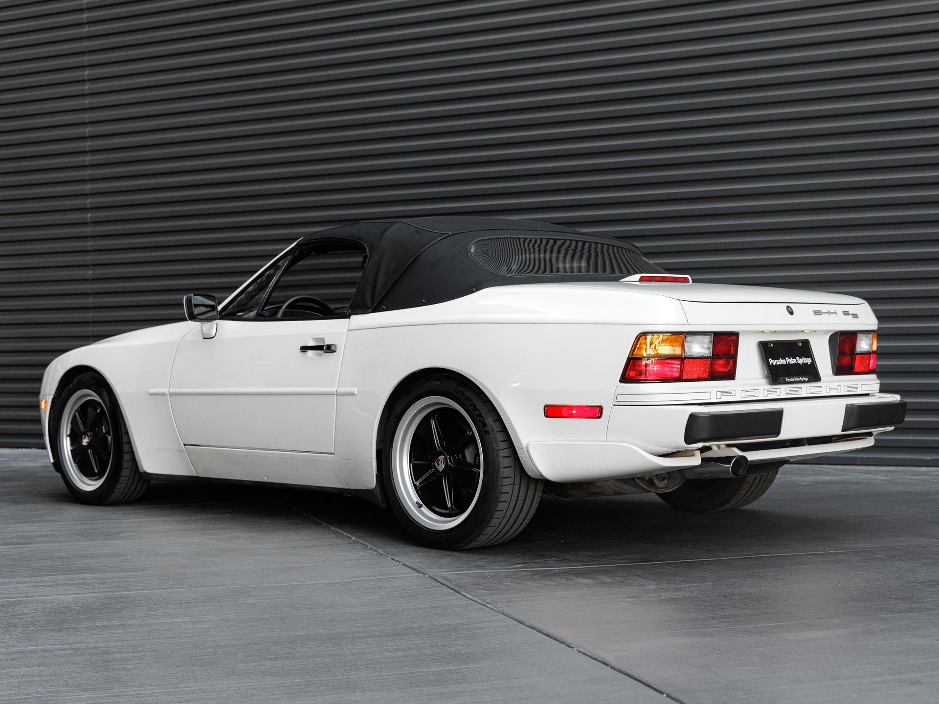 1990 Porsche 944 S2