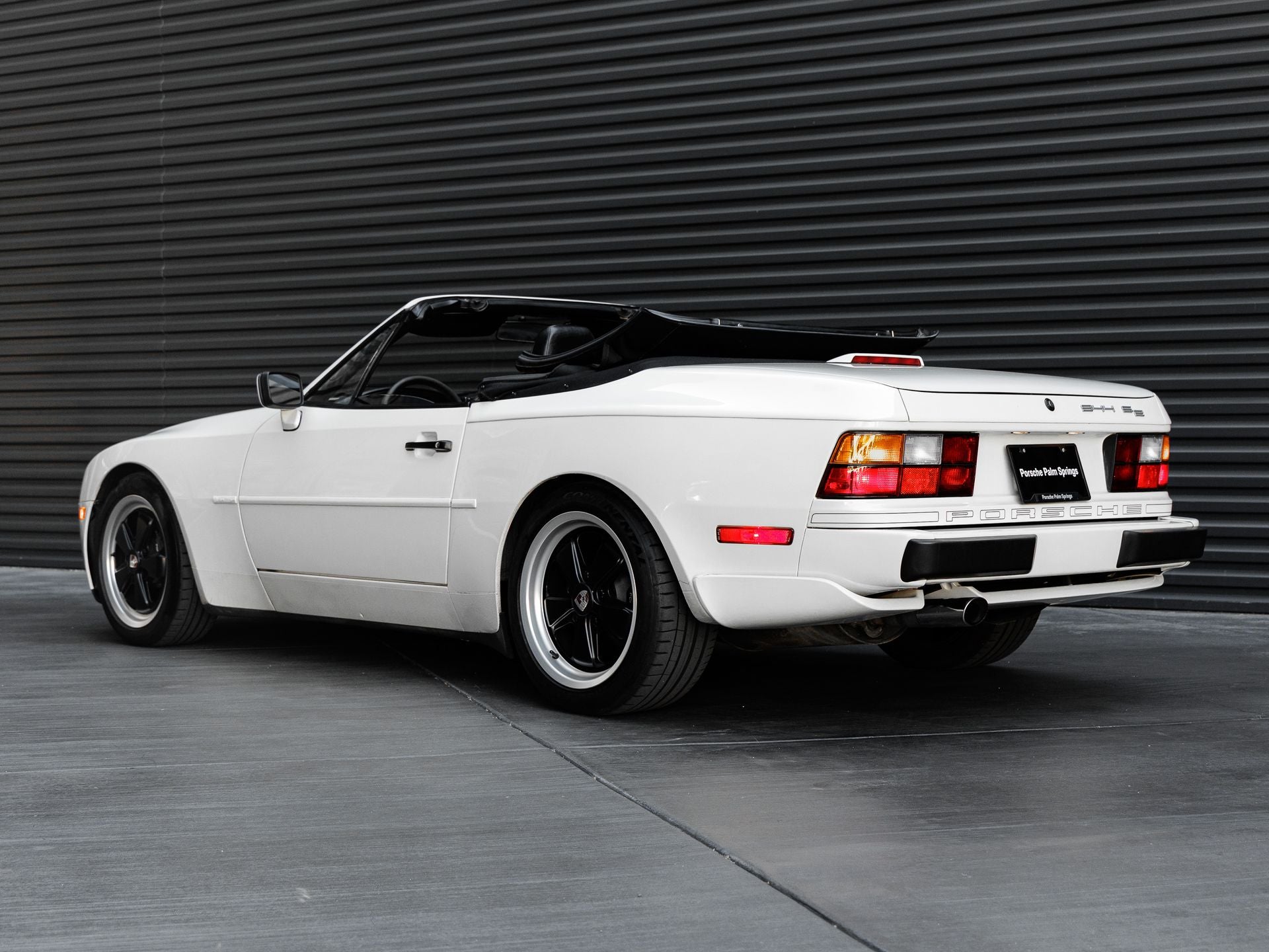 1990 Porsche 944 S2