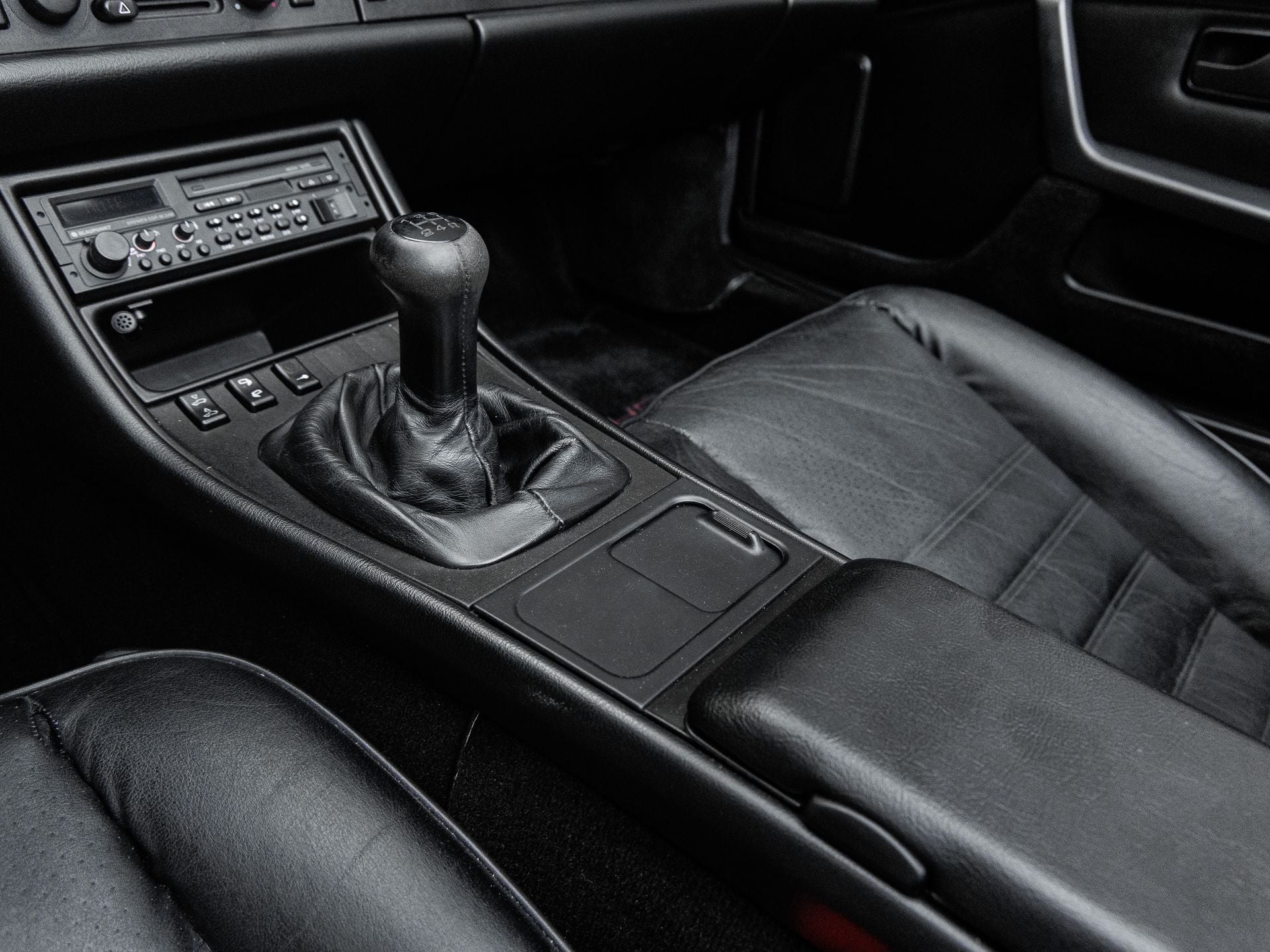 1990 Porsche 944 S2