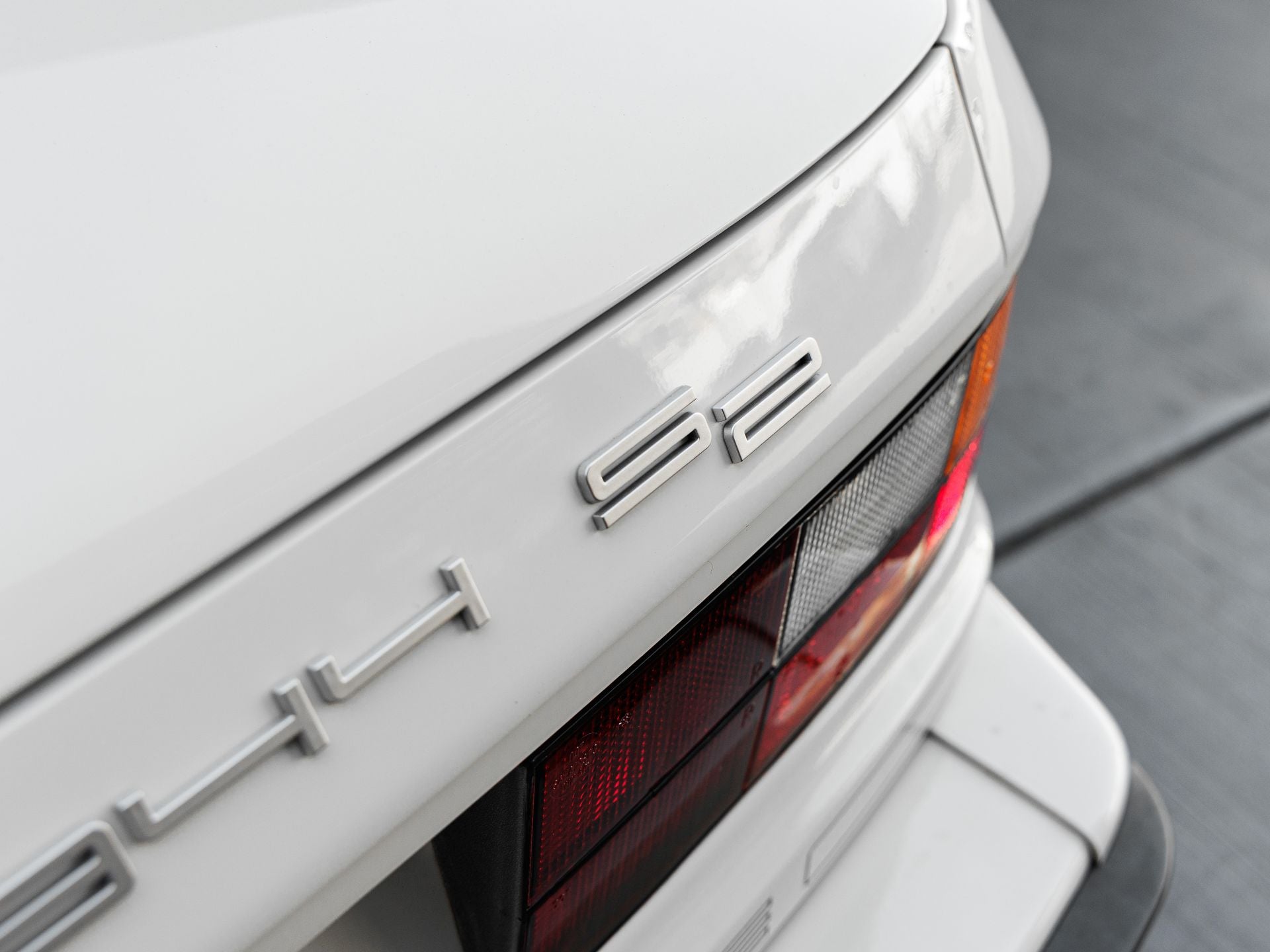 1990 Porsche 944 S2