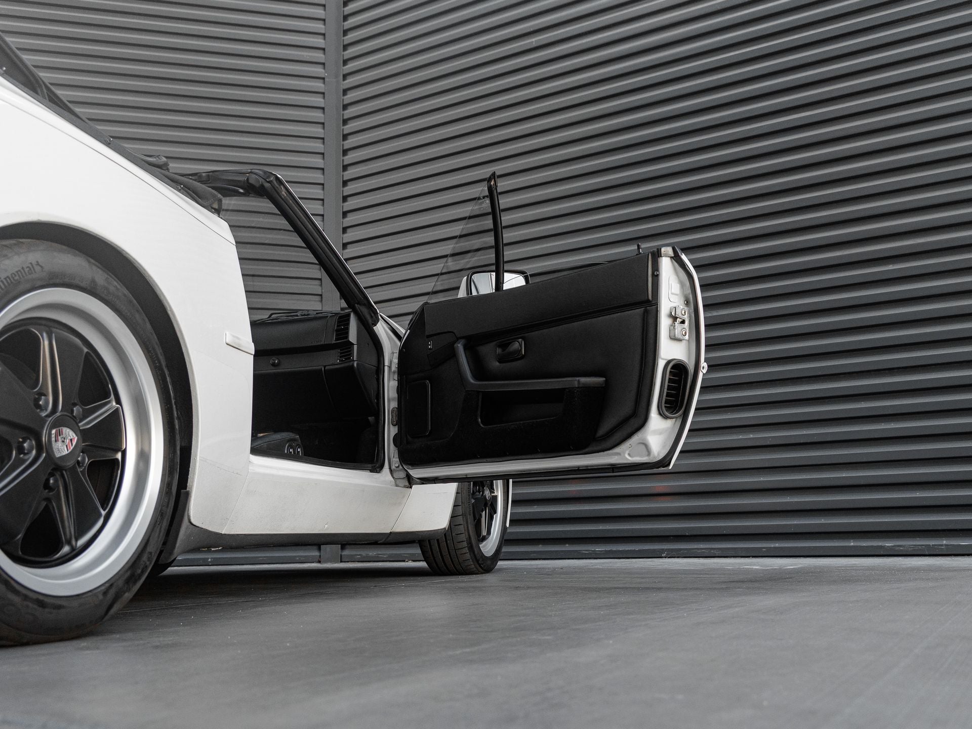 1990 Porsche 944 S2