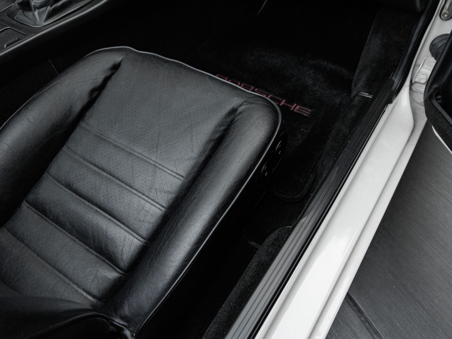 1990 Porsche 944 S2