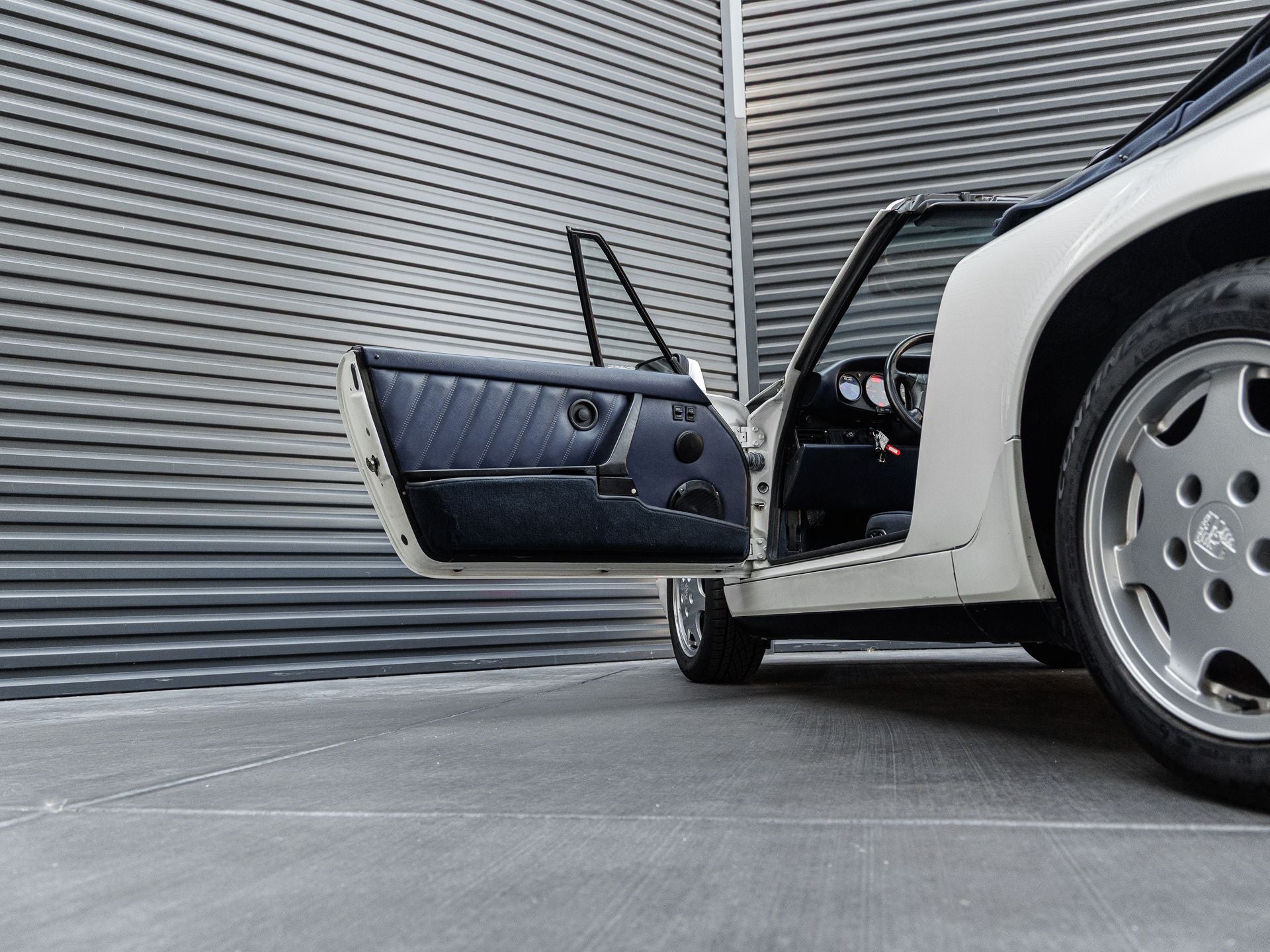 1991 Porsche 911 Carrera 2
