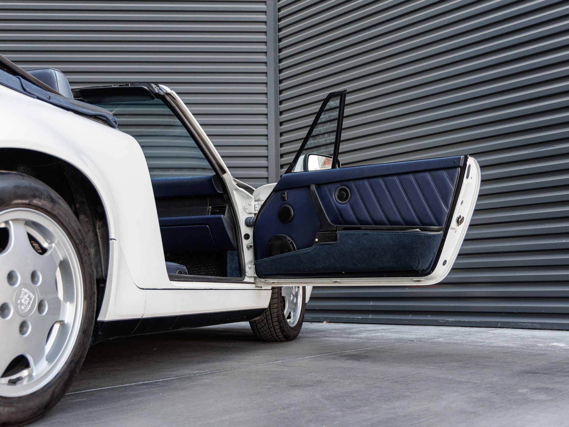 1991 Porsche 911 Carrera 2
