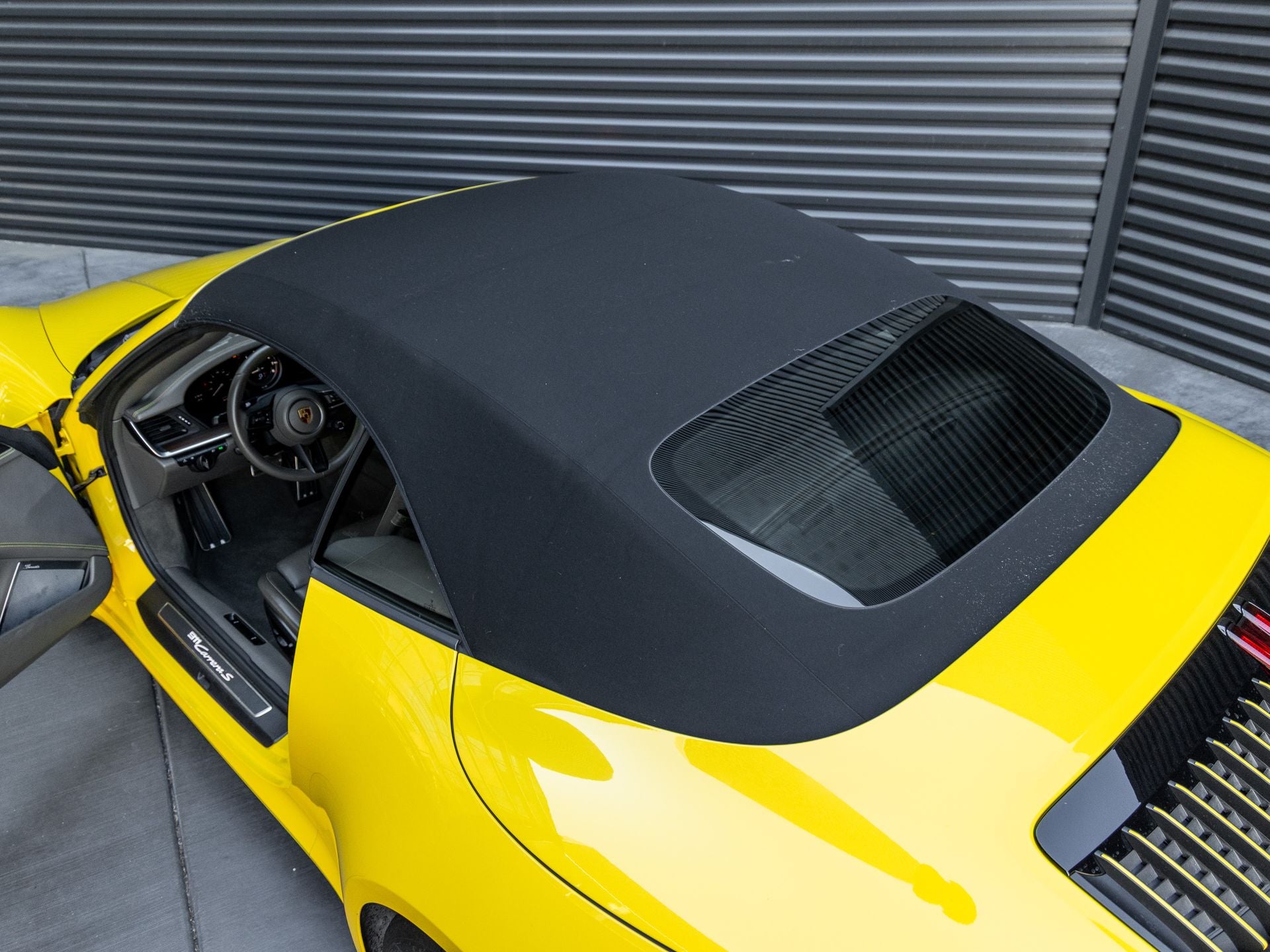 2022 Porsche 911 911 Carrera S Cabriolet (MY22)