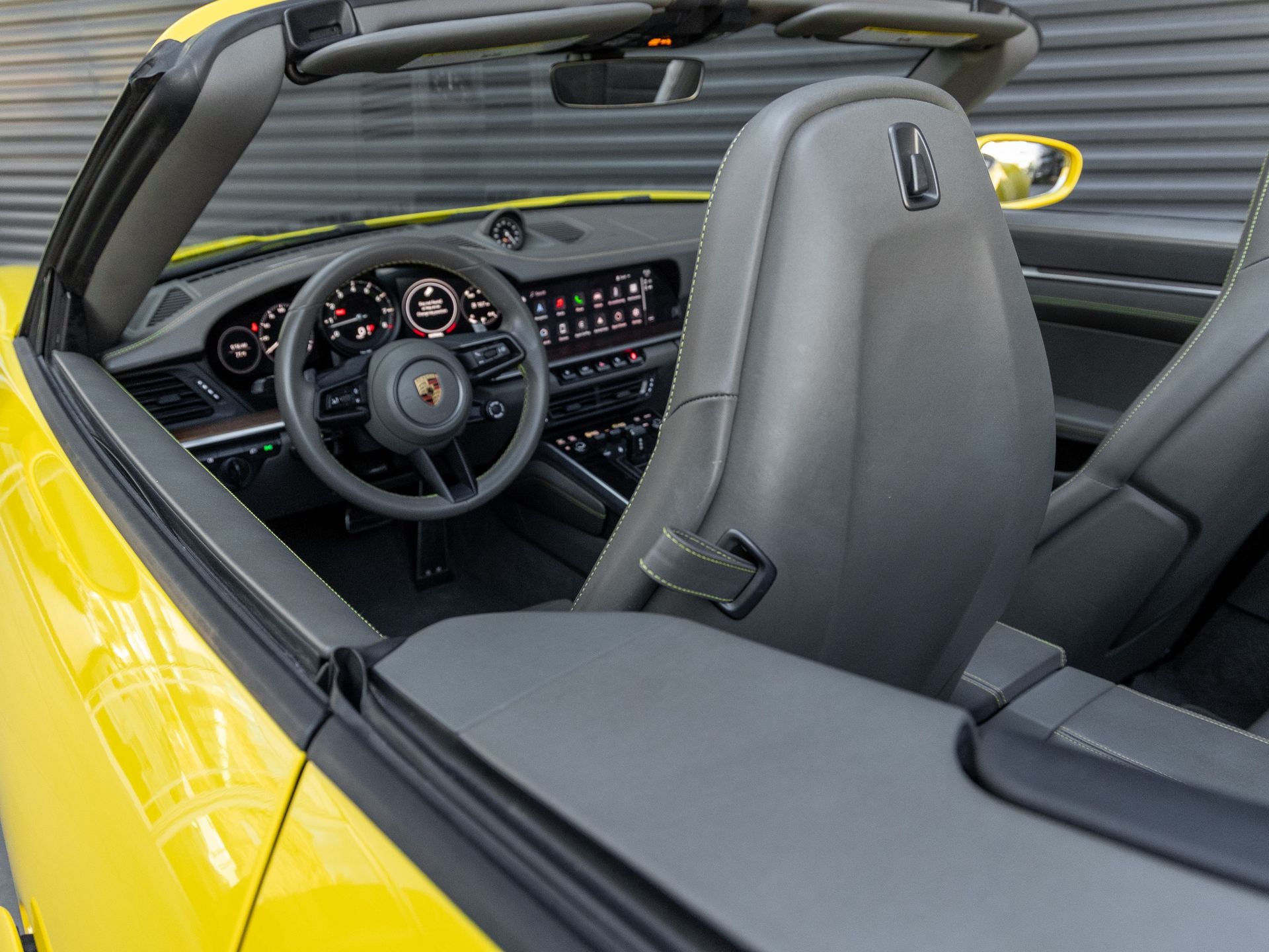 2022 Porsche 911 911 Carrera S Cabriolet (MY22)