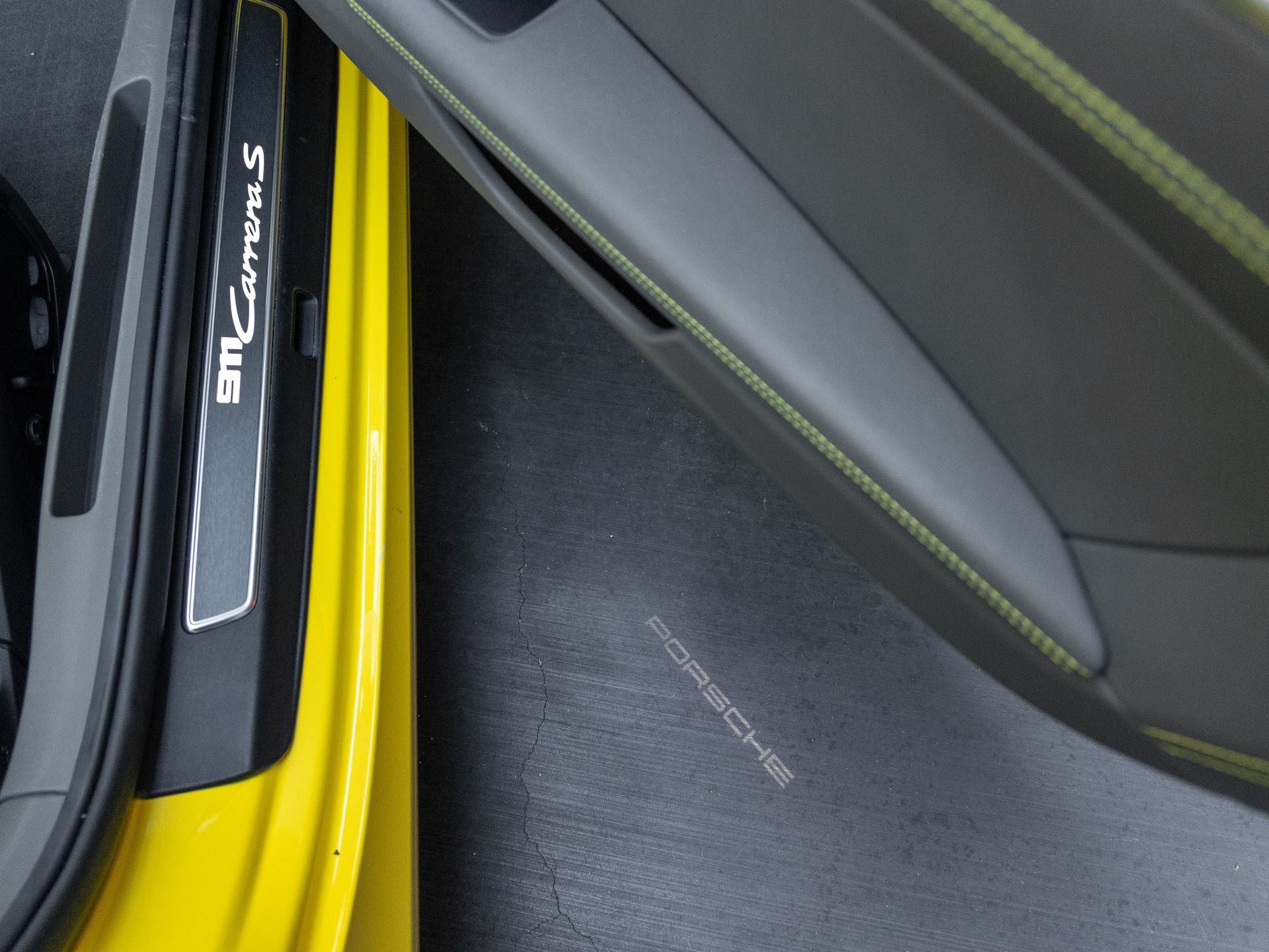 2022 Porsche 911 911 Carrera S Cabriolet (MY22)