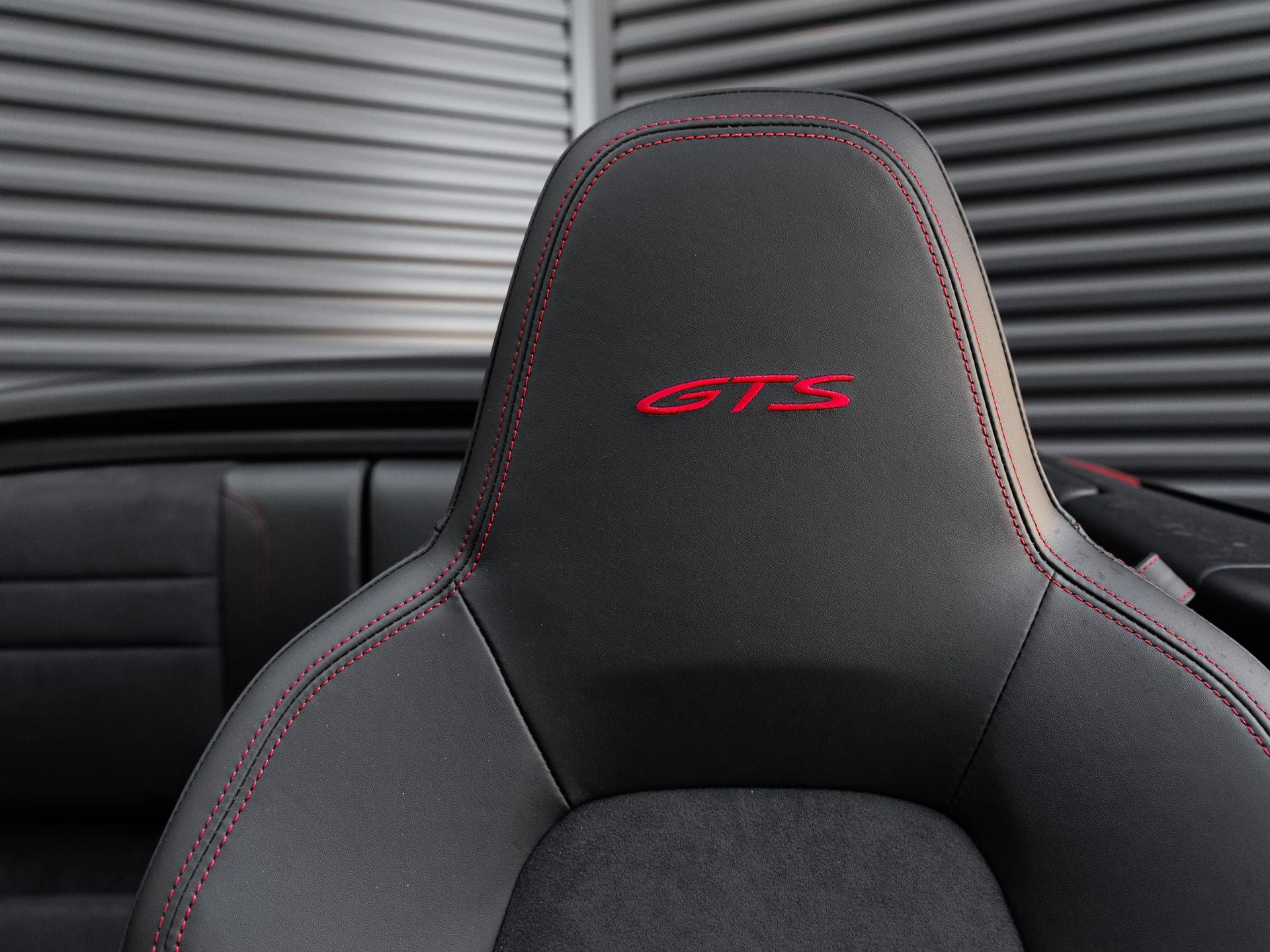 2024 Porsche 911 Carrera 4 GTS Cabriolet