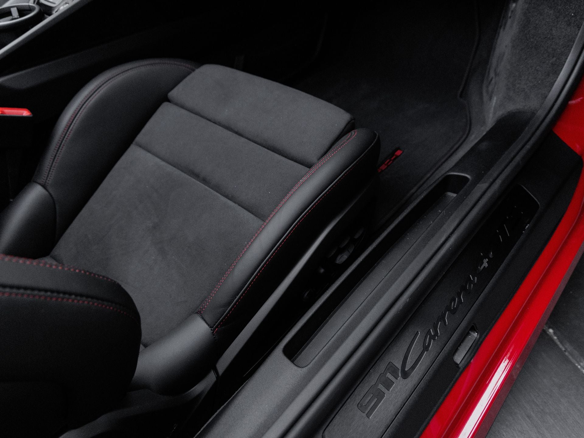 2024 Porsche 911 Carrera 4 GTS Cabriolet
