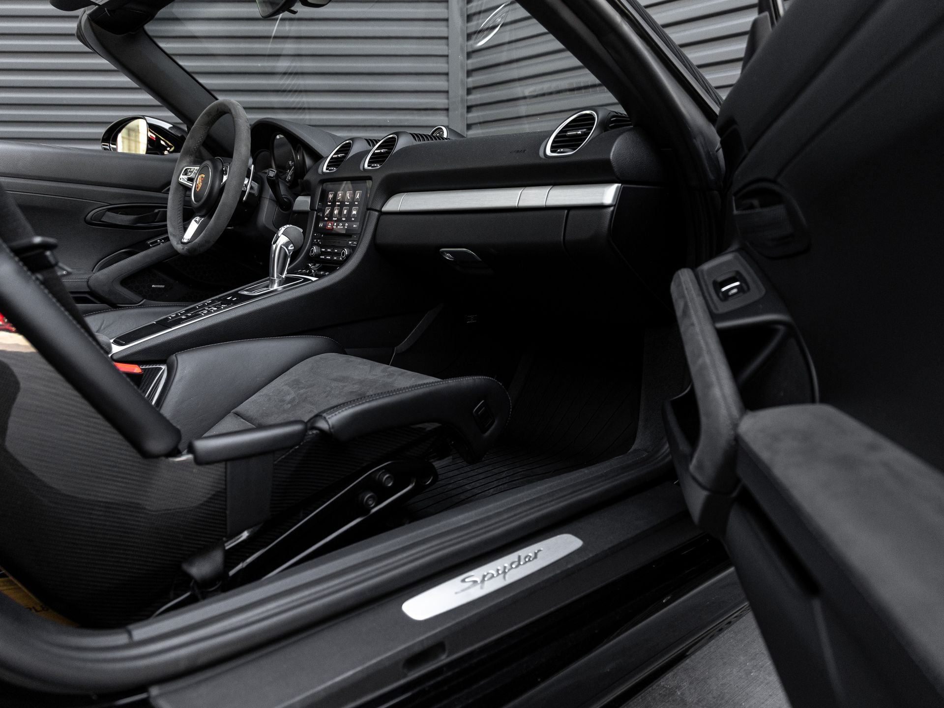 2022 Porsche 718 Spyder