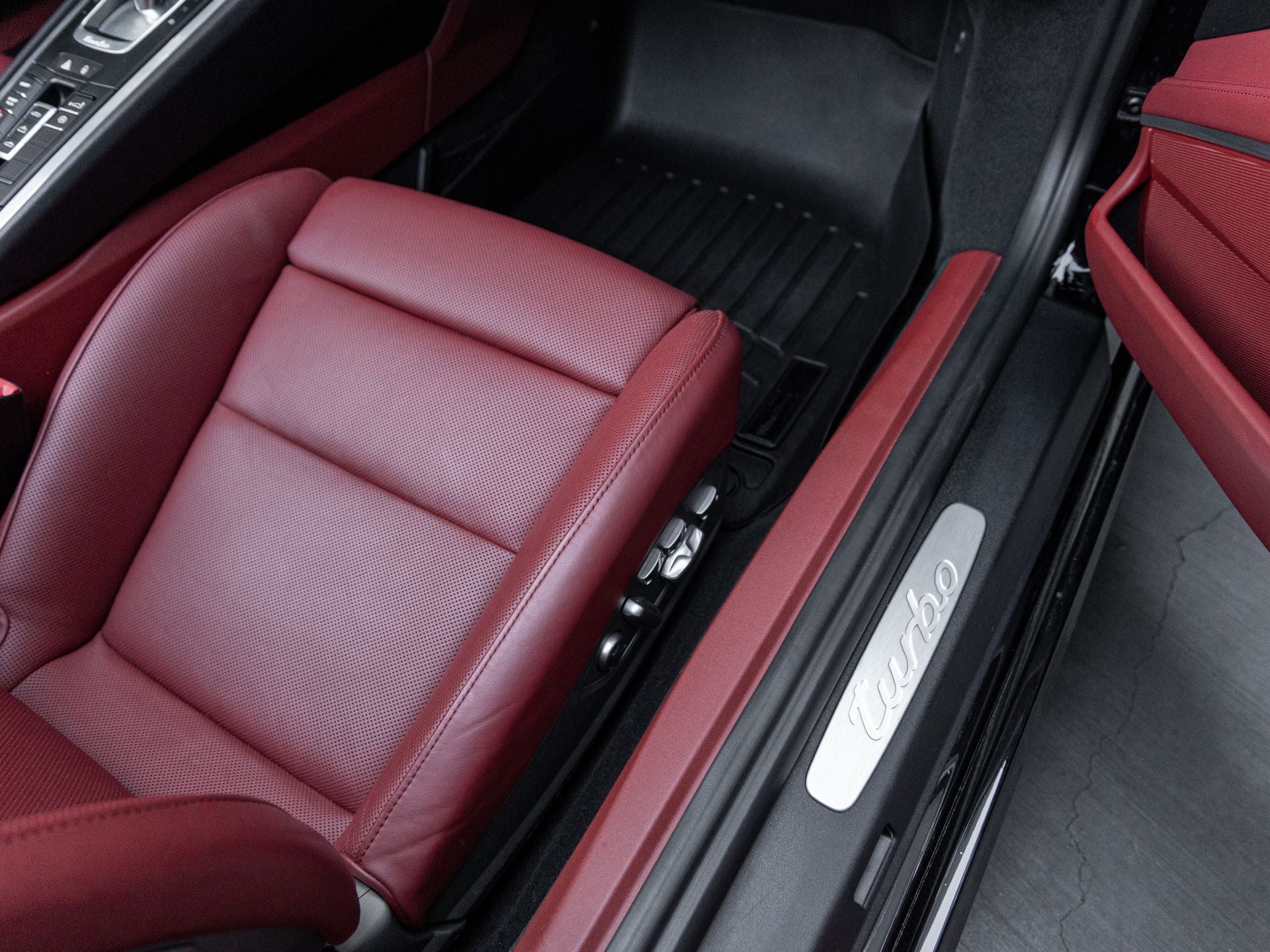 2015 Porsche 911 Turbo Cabriolet