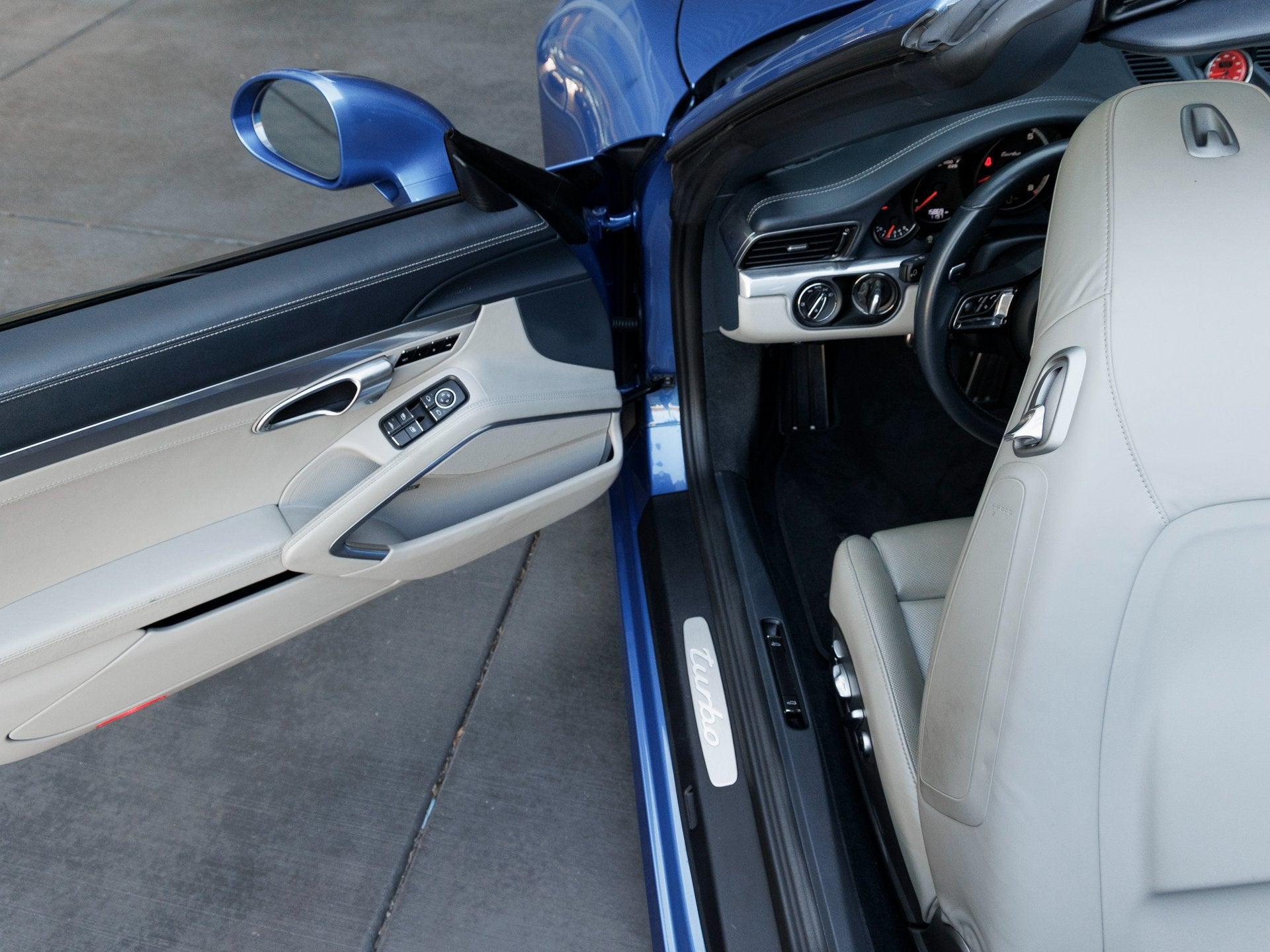 2017 Porsche 911 911 Turbo Cabriolet