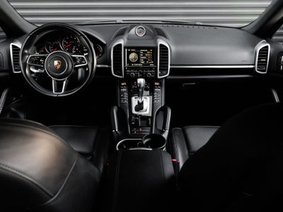 2016 Porsche Cayenne Cayenne