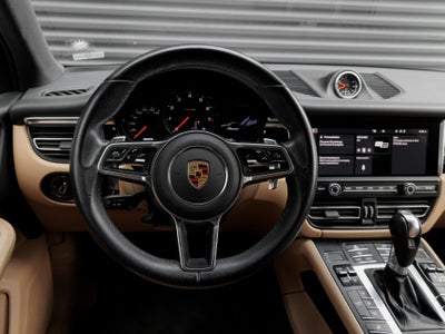 2021 Porsche Macan Macan