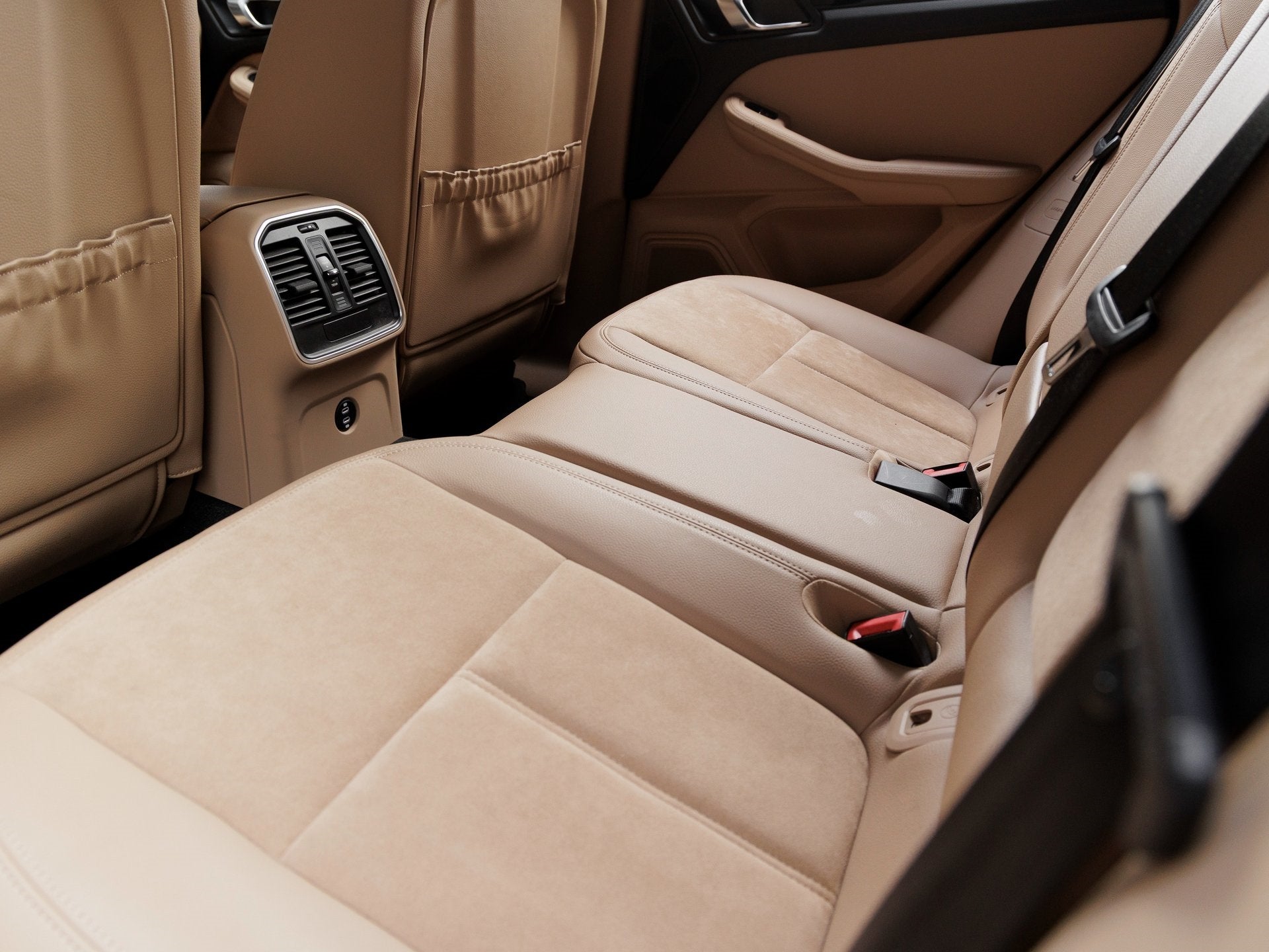 2021 Porsche Macan Macan