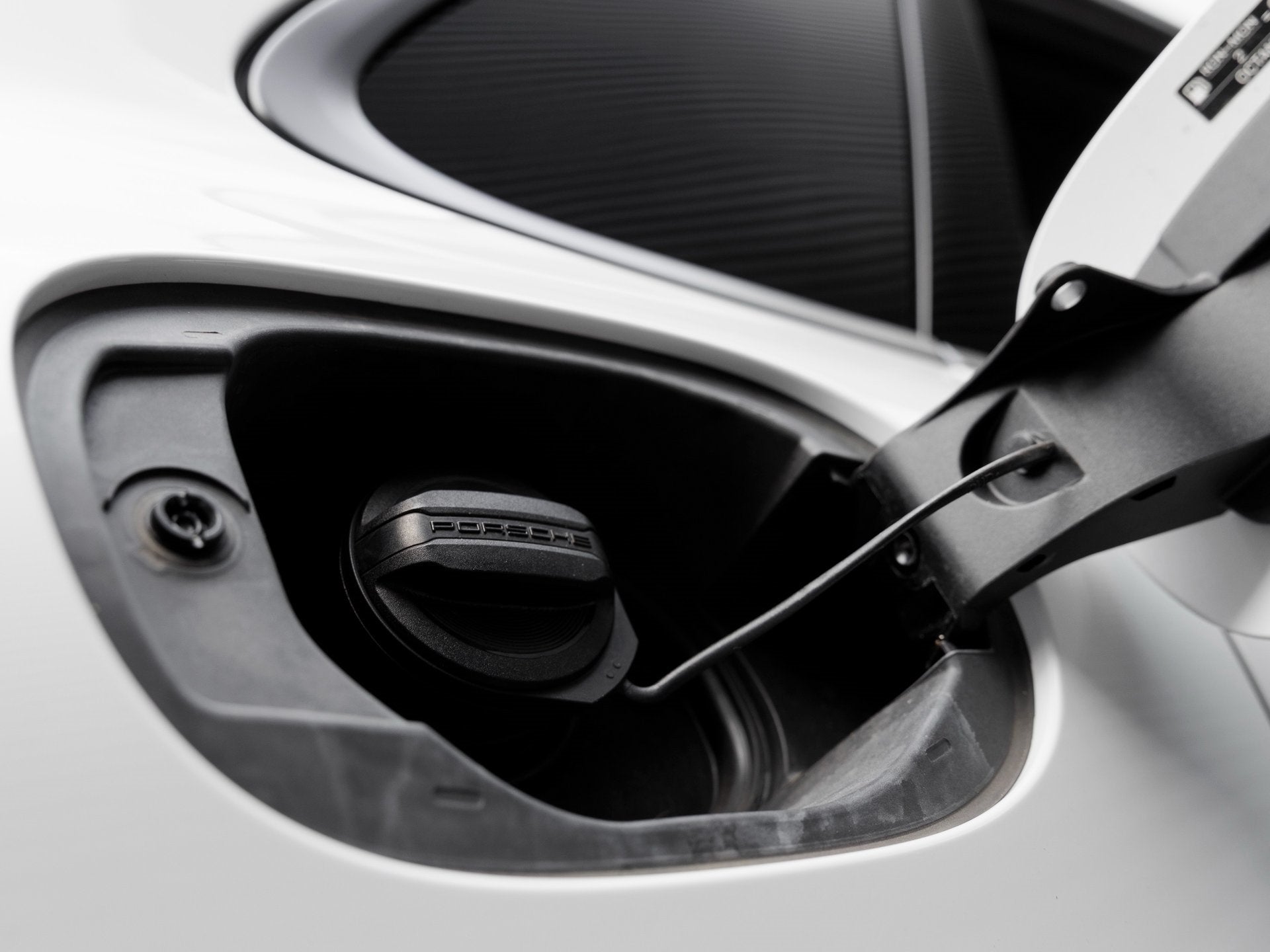 2021 Porsche Macan Macan