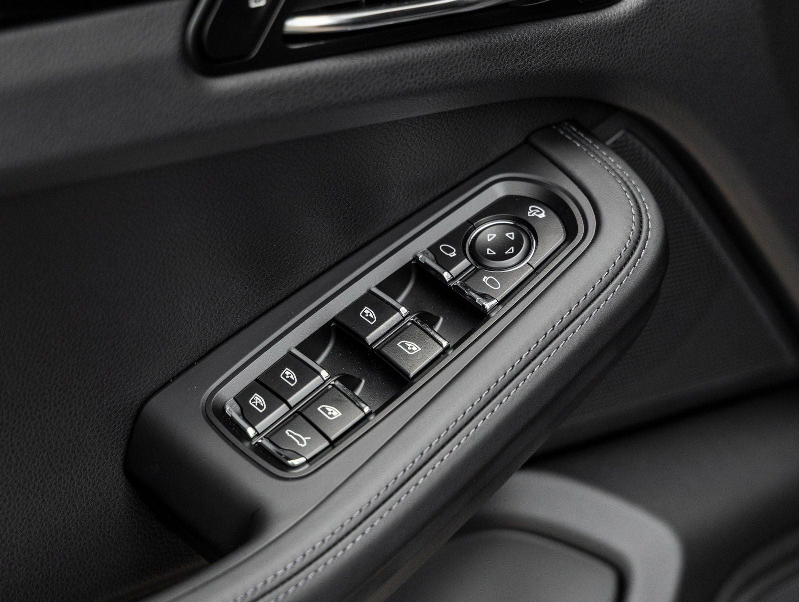 2026 Porsche Macan Macan T