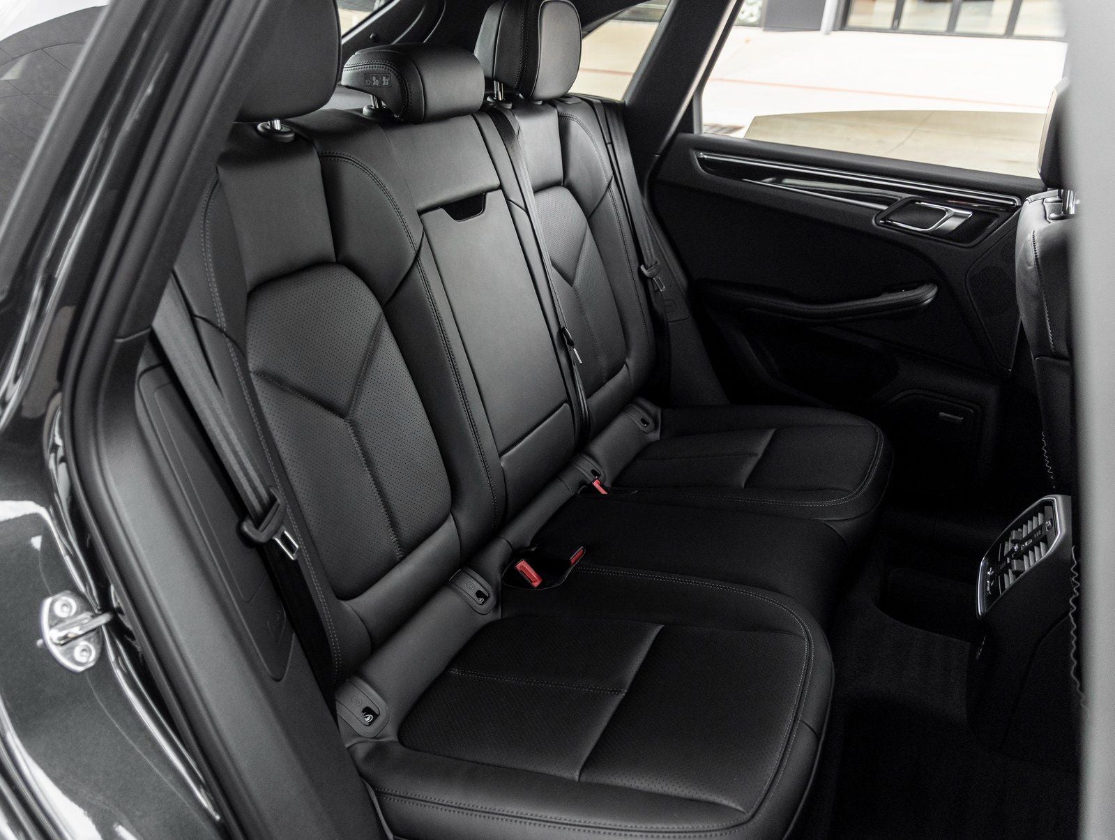 2026 Porsche Macan Macan T