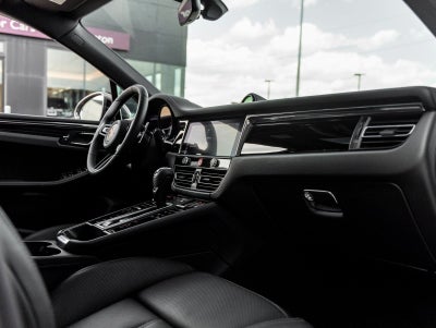 2026 Porsche Macan Macan T