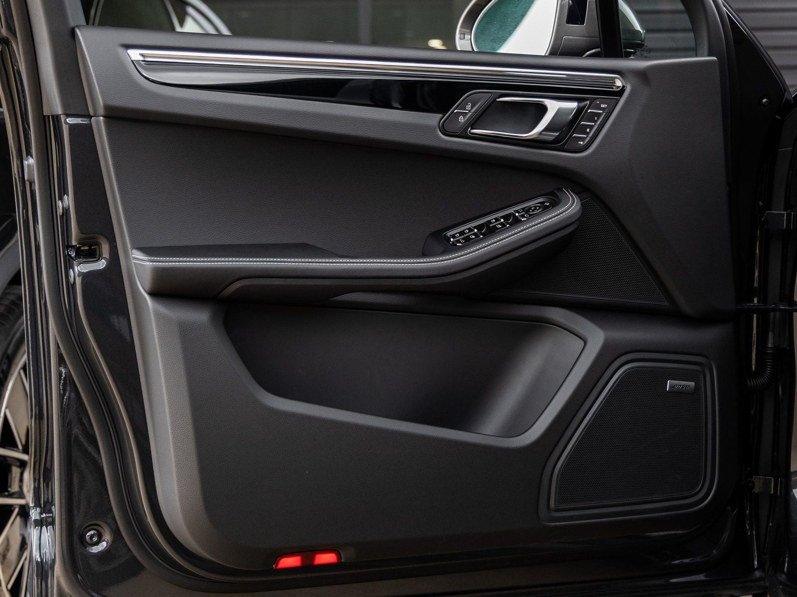 2026 Porsche Macan Macan T