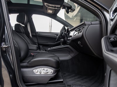 2026 Porsche Macan Macan T