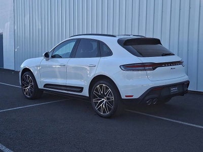 2026 Porsche Macan Base
