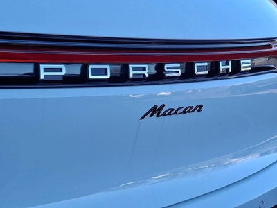 2026 Porsche Macan Base