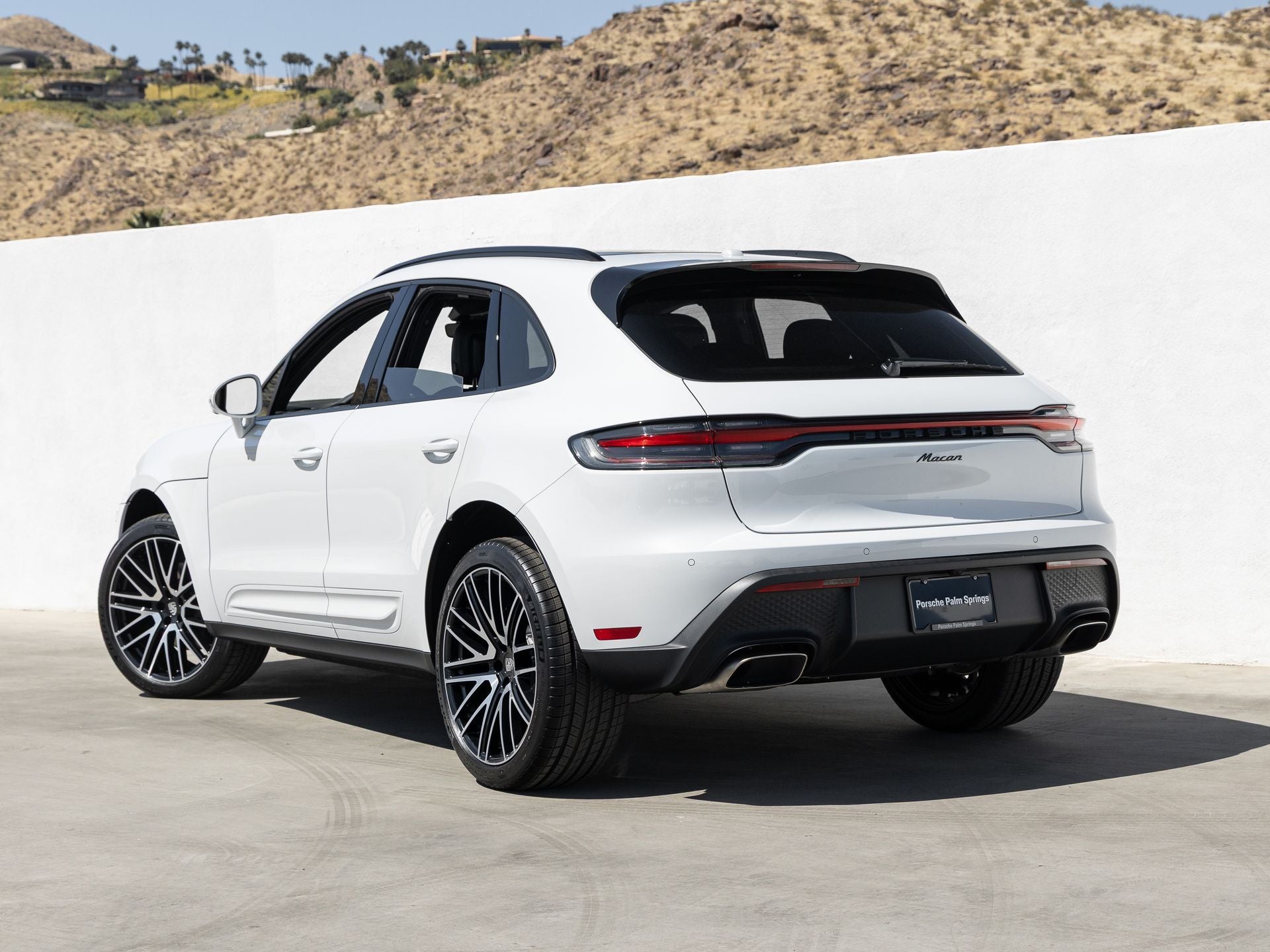 2026 Porsche Macan Base