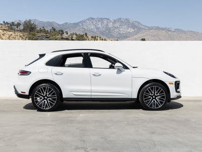 2026 Porsche Macan Base