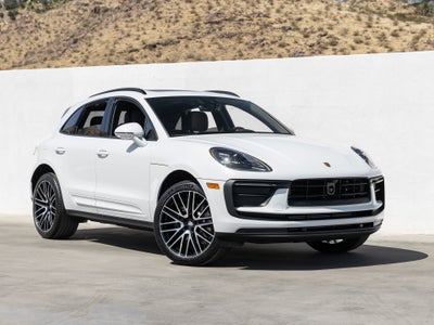 2026 Porsche Macan Base