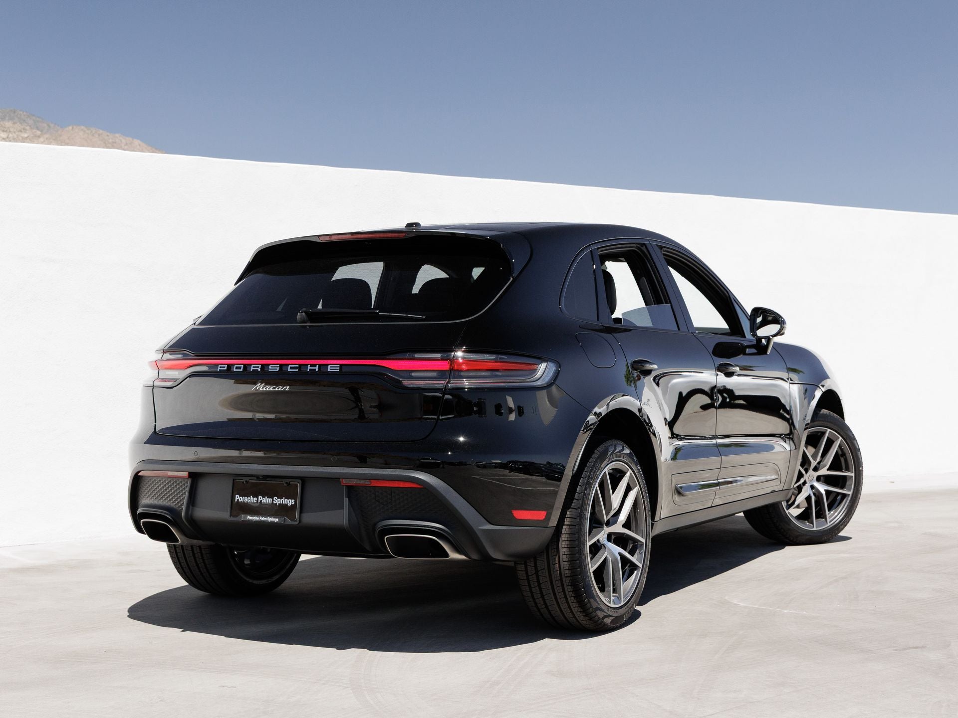2026 Porsche Macan Macan