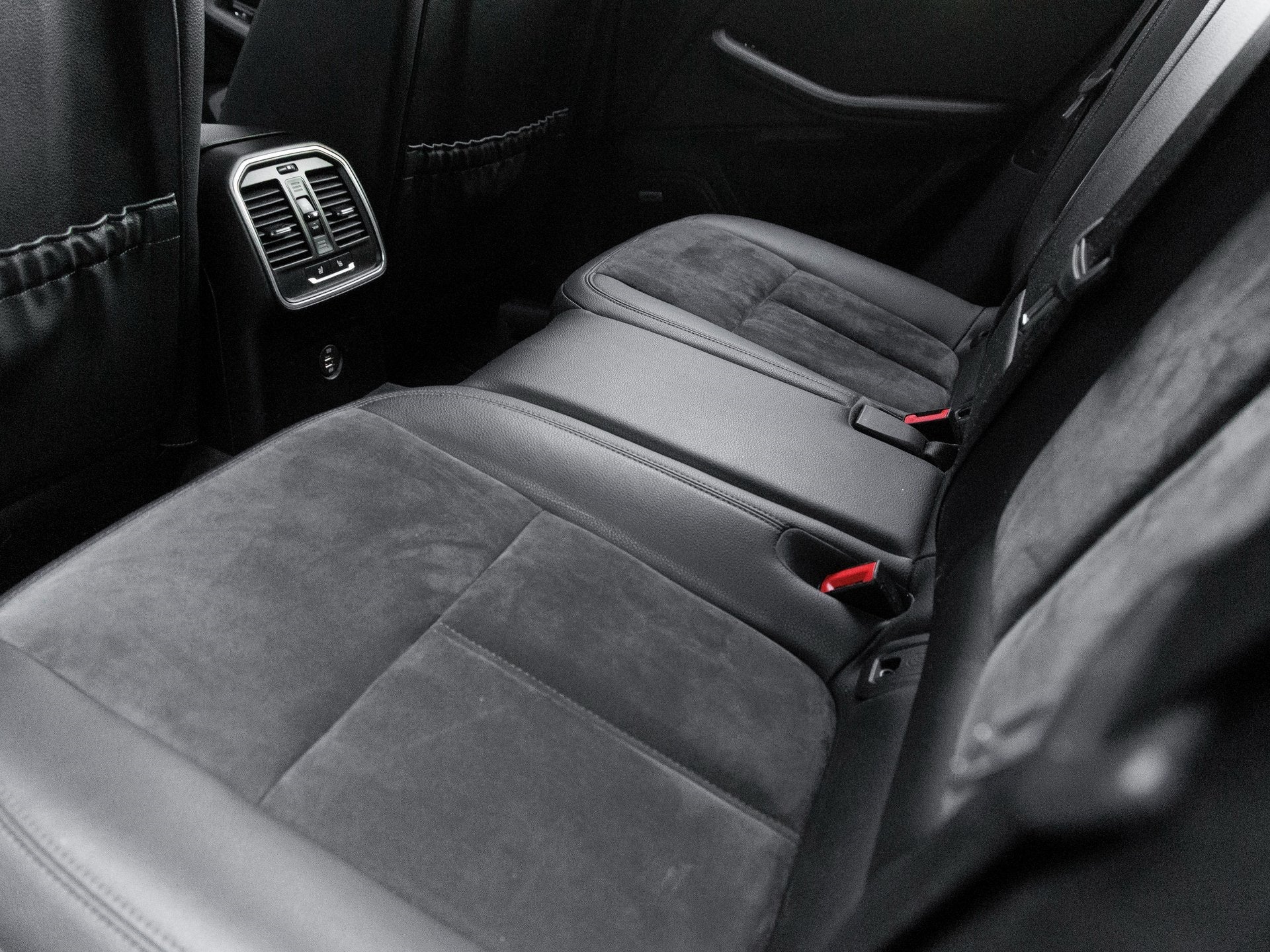 2018 Porsche Macan Macan