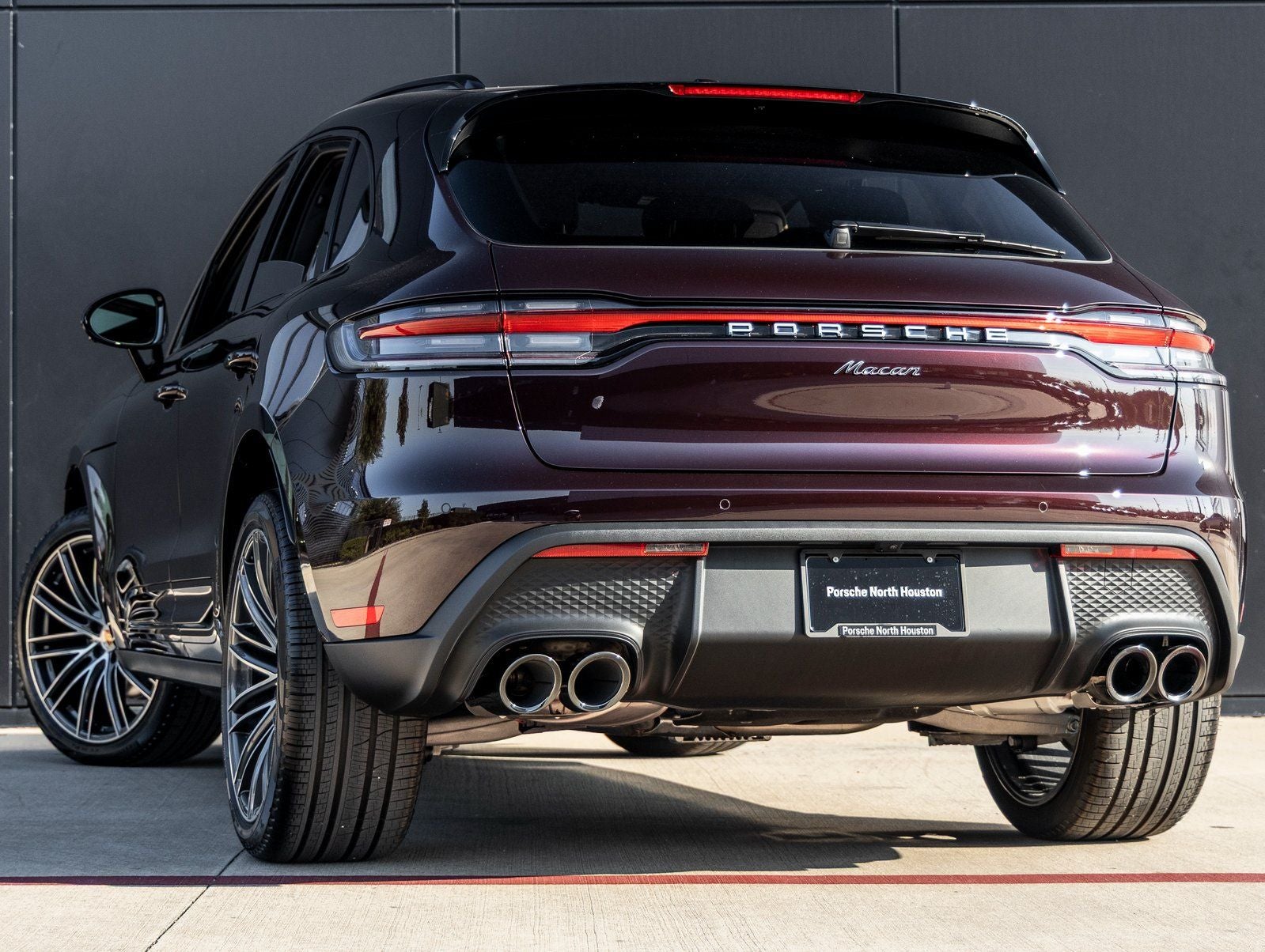 2026 Porsche Macan Macan
