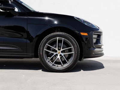 2026 Porsche Macan Macan