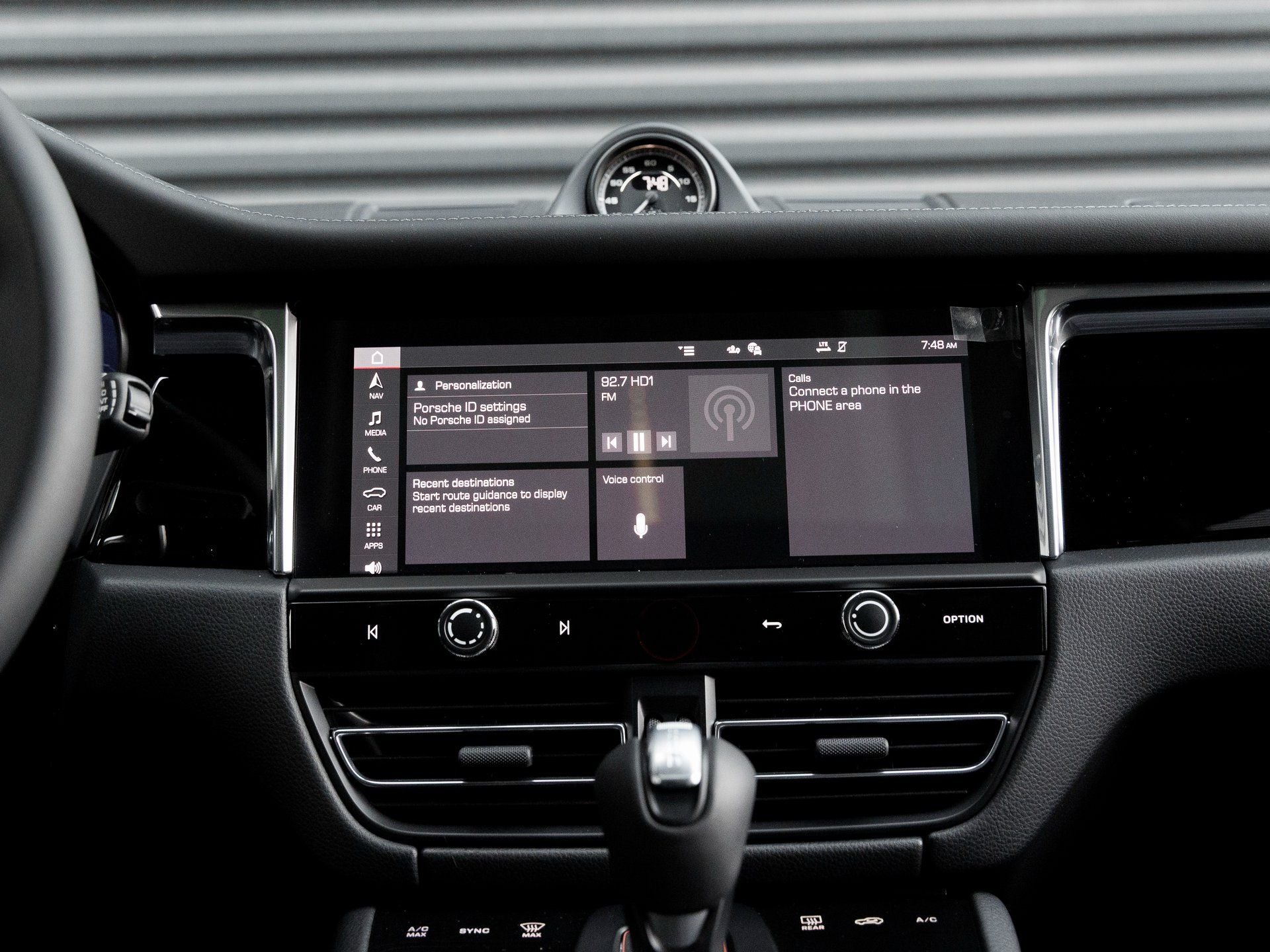 2026 Porsche Macan Macan T