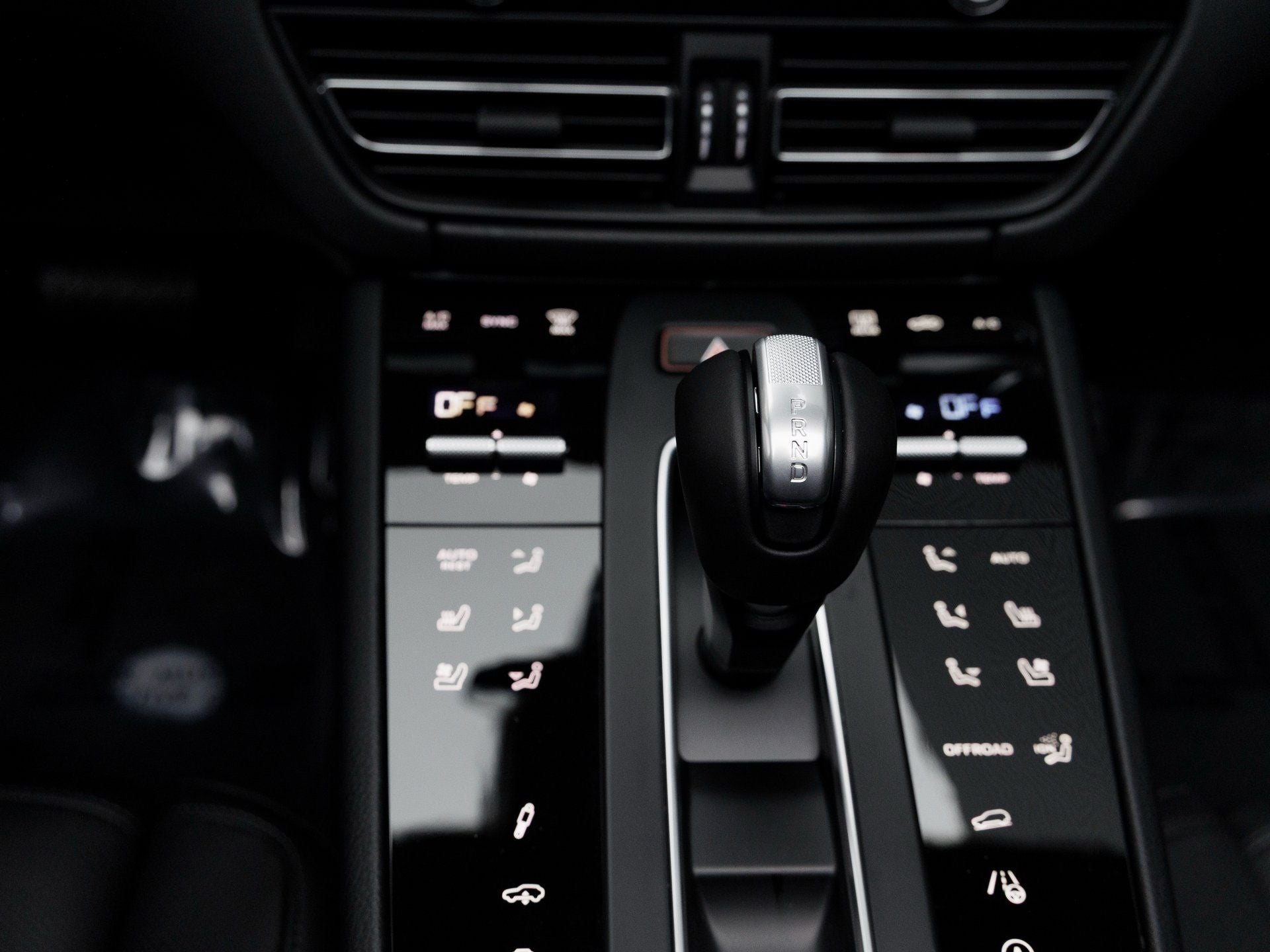 2026 Porsche Macan Macan T